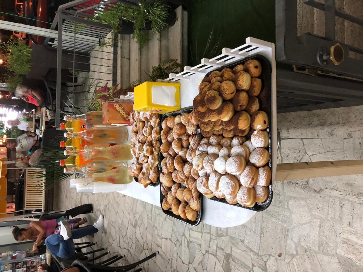 Hotel Grappoli Rimini Bagian luar foto